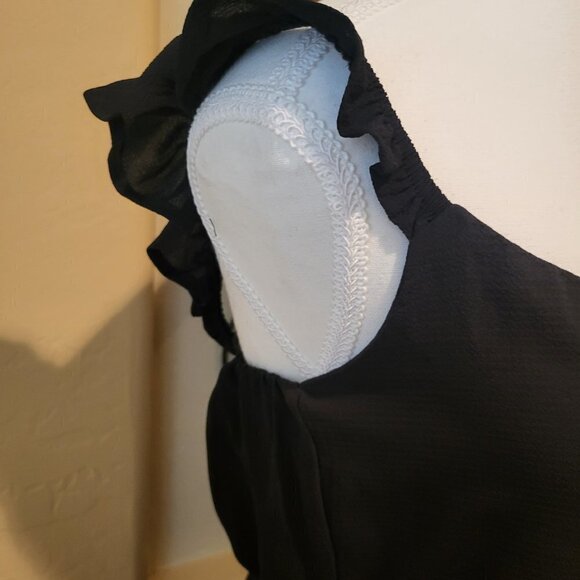 Velvet Tech Small Black midi dress with ruffled straps NWT Size Small - Picture 2 of 8